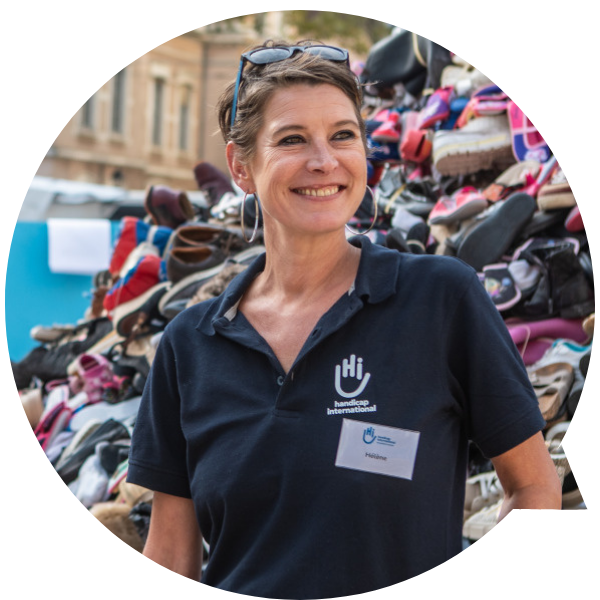 Photo de Hélène Robin, responsable de la mobilisation solidaire chez Handicap International