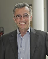Portrait de Philippe Chabasse, ancien co-directeur de Handicap International en charge de la Campagne internationale pour interdire les mines antipersonnel