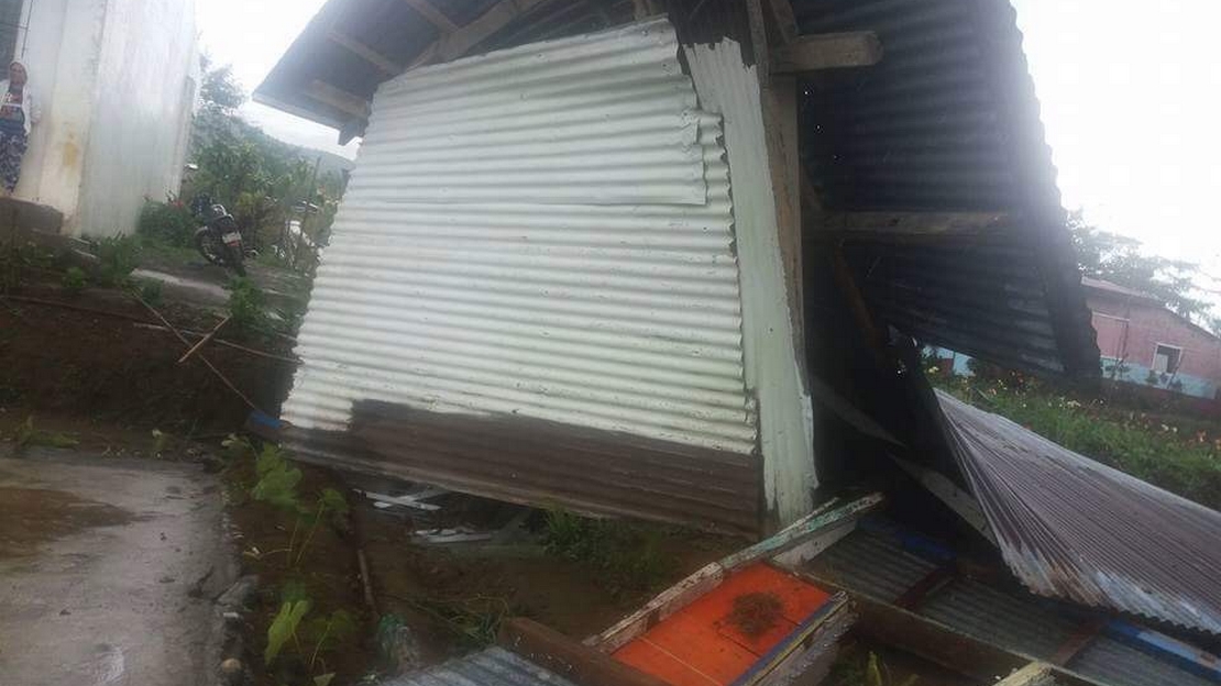 Dégâts à Visayas aux Philippines suite au passage du typhon Mangkhut