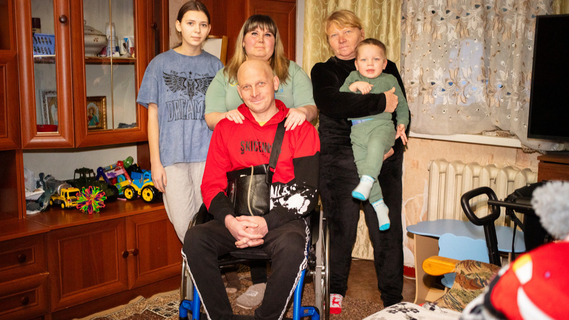 Ukraine : blessé lors d’une frappe aérienne, Oleksandr réapprend à marcher