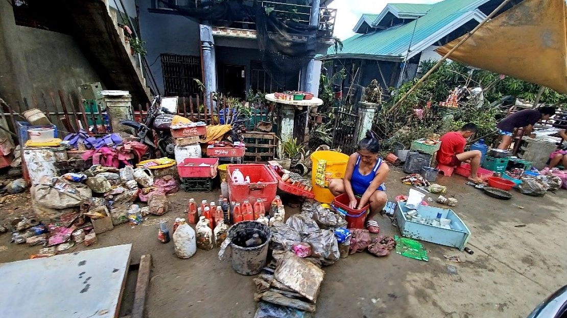 Destruction dans l’île de Bohol aux Philippines après le passage du typhon Rai