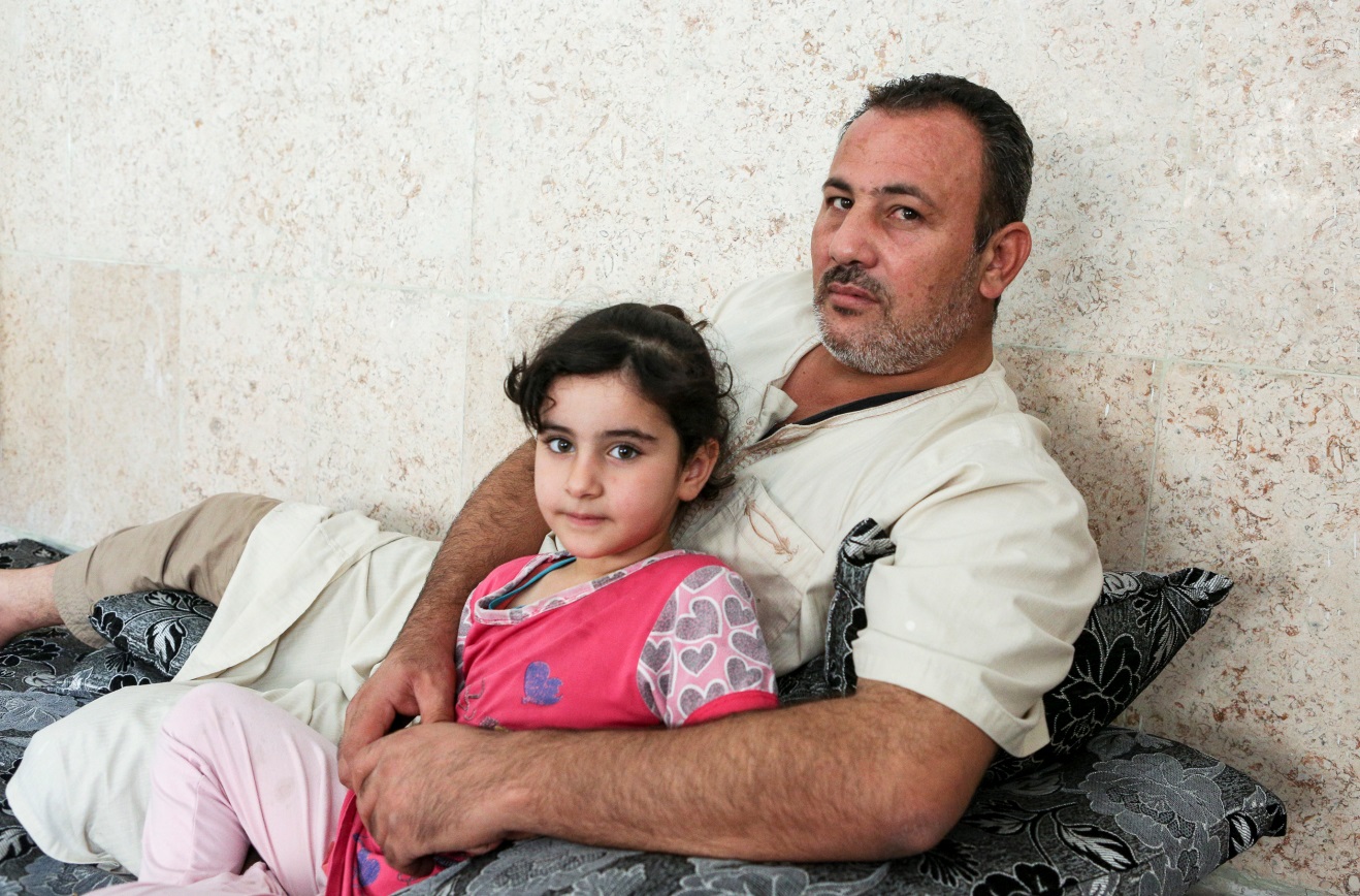 Zyad, réfugié syrien en Jordanie, ne peut plus se déplacer à cause d'un arthrose invalidante. Il est soutenu par Handicap International.