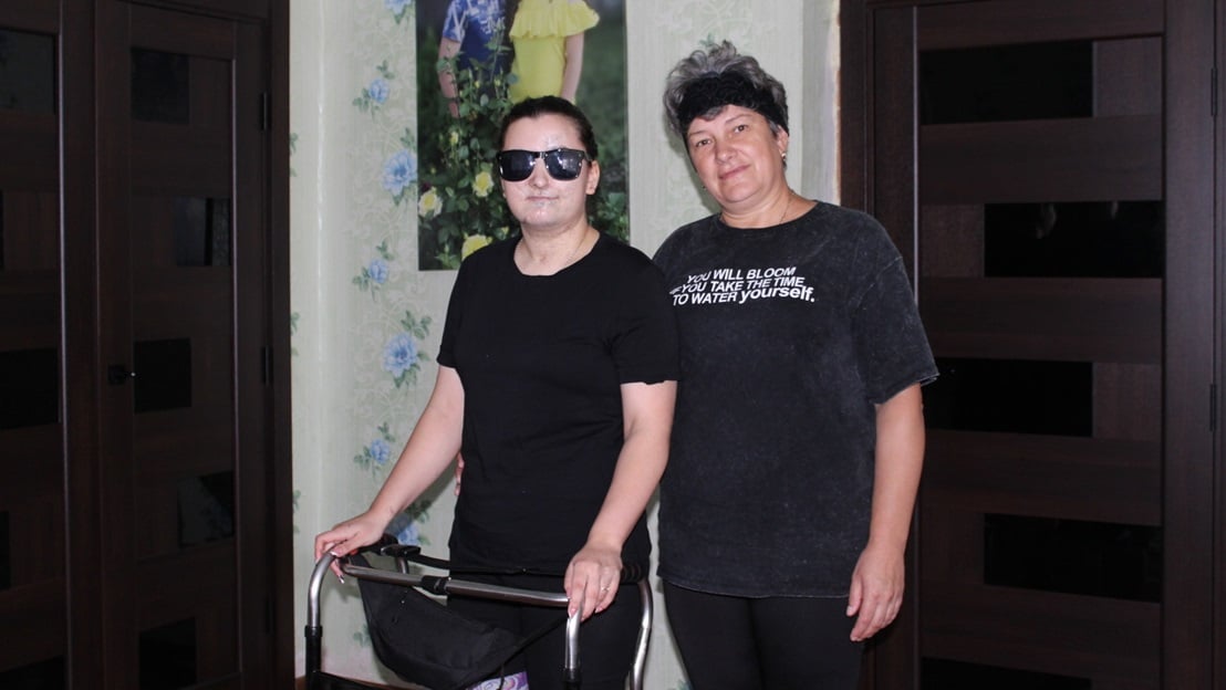 Ukraine : blessée par une mine, Yuliia reprend espoir