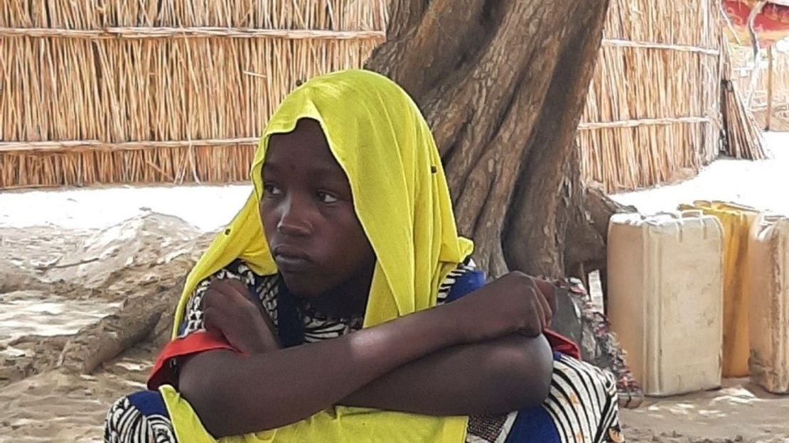 Portrait de Hawa, qui a pu retourner à l'école au Tchad avec le soutien de Handicap International