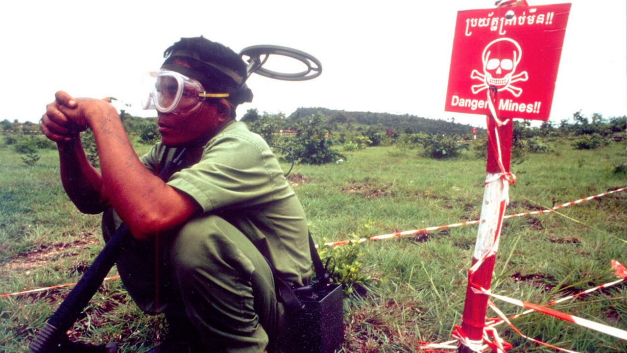 Démineur au Cambodge