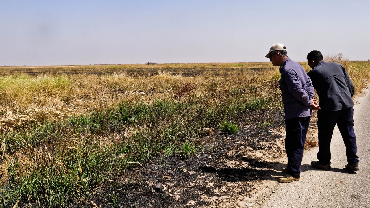Dans le gouvernorat de Kirkouk en Irak, Handicap International conduit des enquêtes non techniques pour préparer les activités de déminage dans la région.