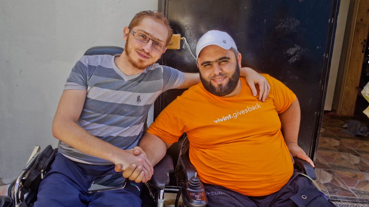 Mohammad et Ayman, deux amis inséparables que le destin a réunis.
