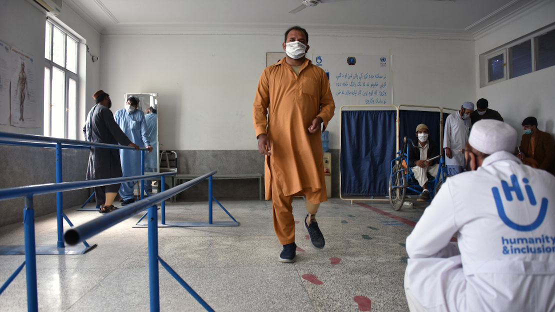 Au centre de réadaptation de Kandahar en Afghanistan - Handicap International novembre 2020