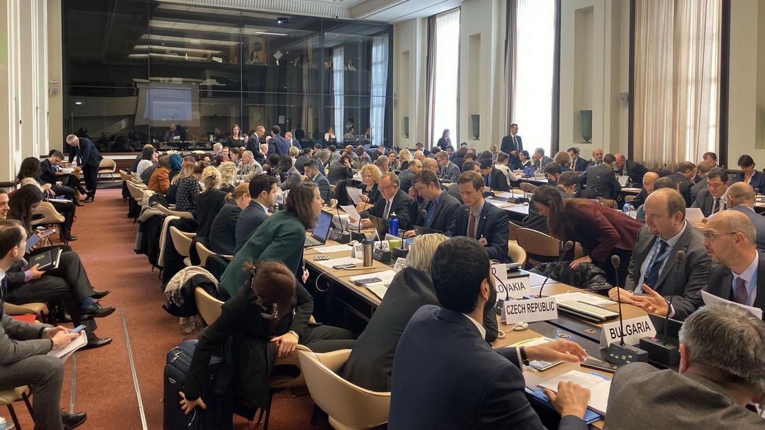 Trois ans se sont écoulés depuis la première phase de négociations du texte de l'accord international contre les bombardements en zones peuplées, ici à Genève en 2019.