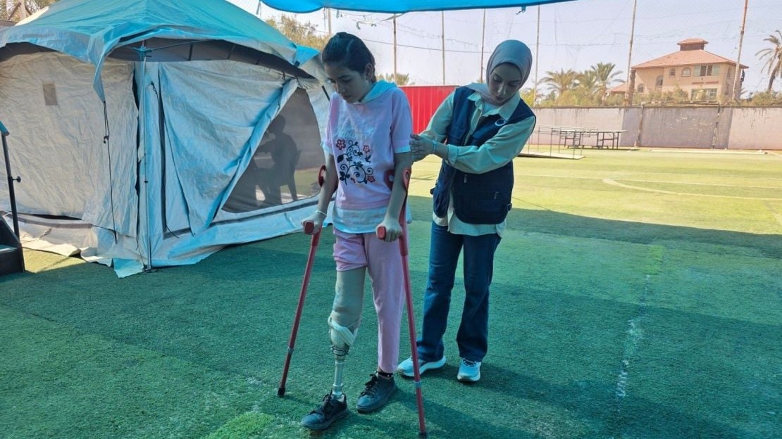 Fayez et Mena, main dans la main pour remarcher ensemble