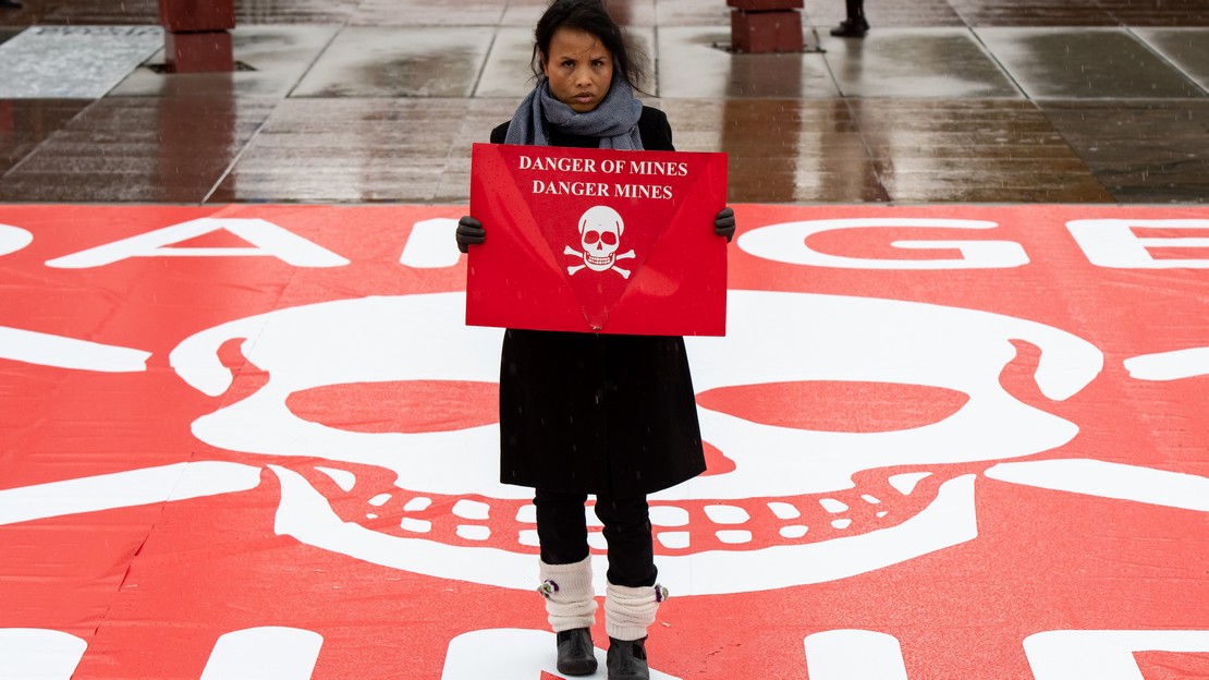 Victime d’une mine, Gniep Smoeun est l’une des premières personnes appareillées par Handicap International au début des années 80.