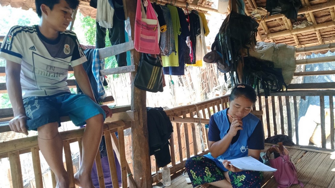 Kay Reh, 17 ans, a été blessé par un engin explosif dans son champ en Thaïlande.