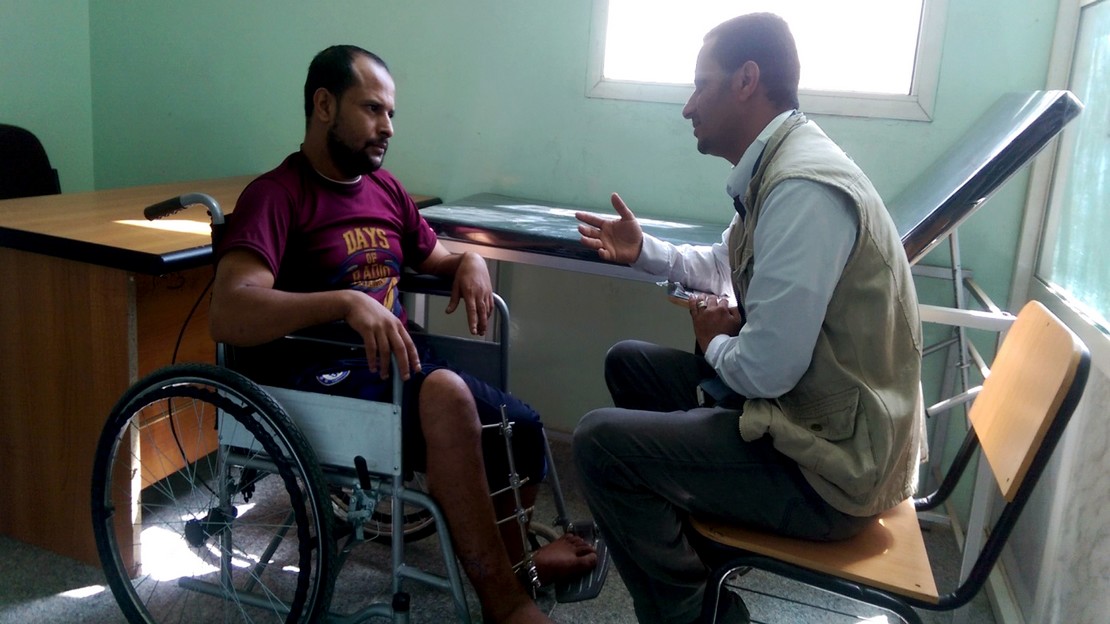 Ali lors d'une séance de rééducation 