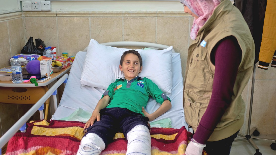 Le jeune Baker en Irak, victime des bombardements - Handicap International