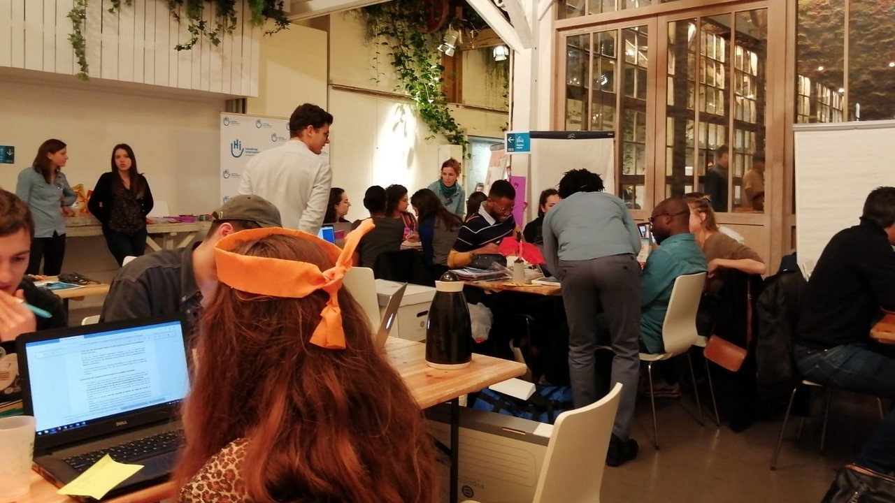 53 étudiants de 40 écoles ont participé à la première Nuit de l'Innovation Solidaire à Paris du 12 au 13 janvier 2020, proposée par Handicap International et ses partenaires