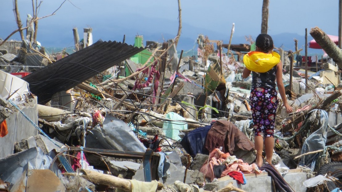 Destruction à Tacloban aux Philippines après un précédent typhon (image d'archive)