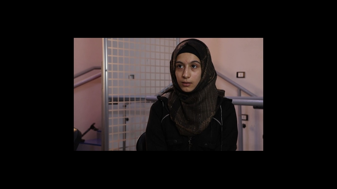 Une jeune Syrienne de 13 ans victime du séisme du 6 février 2023 en train de raconter son histoire