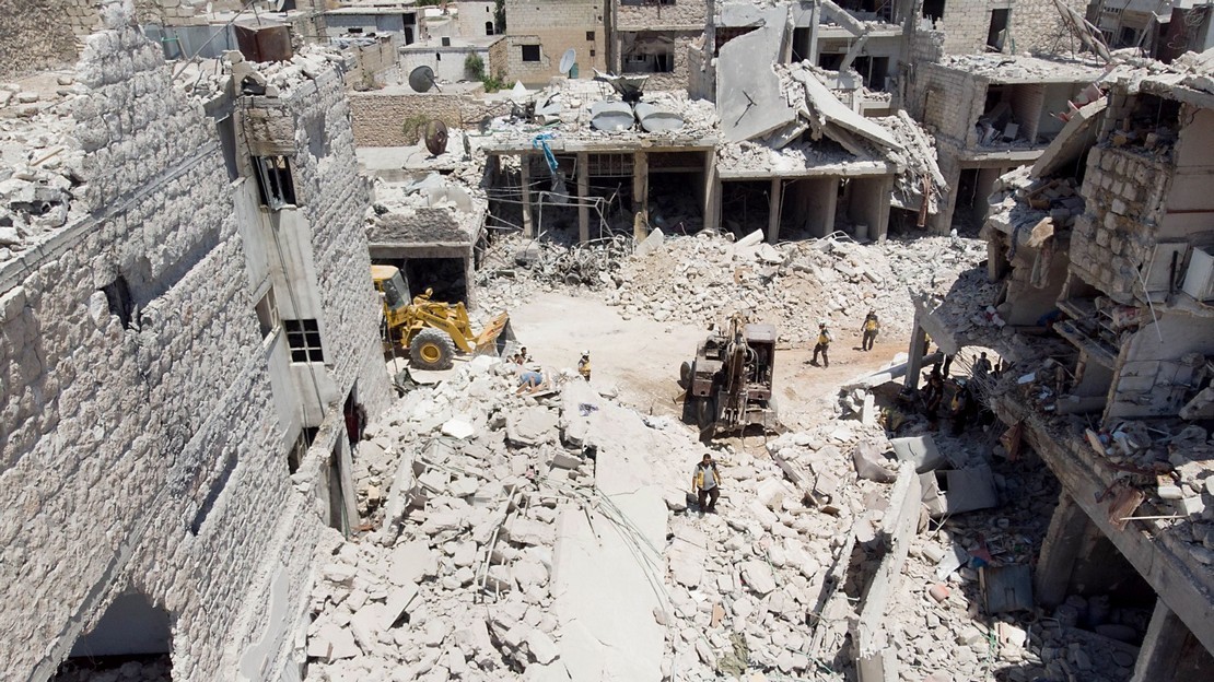 Ville syrienne en partie détruite par les bombardements