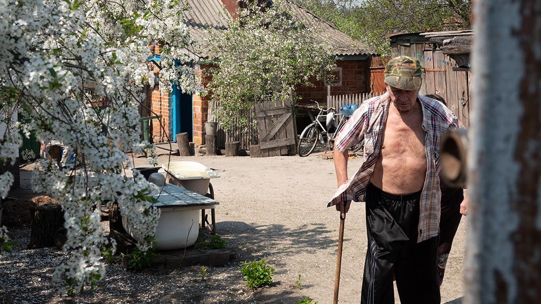 Victime d’un AVC en 2022, Volodymyr est accompagné par les spécialistes en réadaptation de Handicap International.