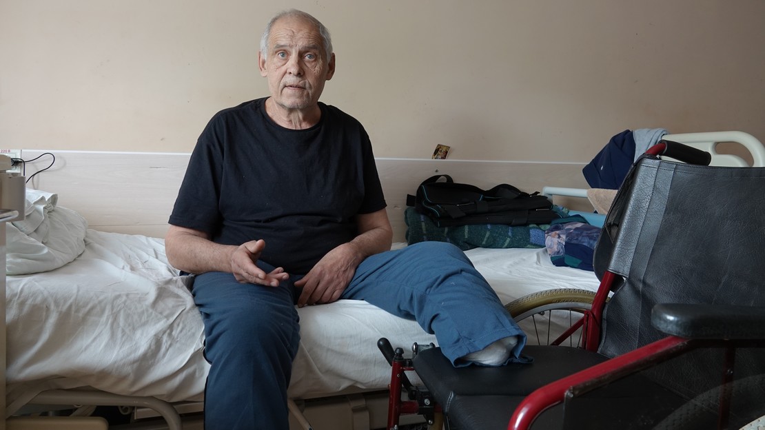 Vadim est suivi en réadaptation par les équipes de Handicap International à l’hôpital St Luke de Lviv en Ukraine.