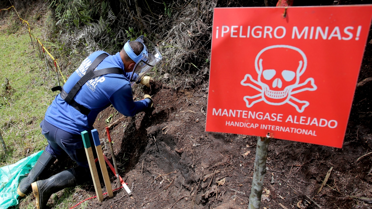Formation de démineurs par Handicap International en Colombie