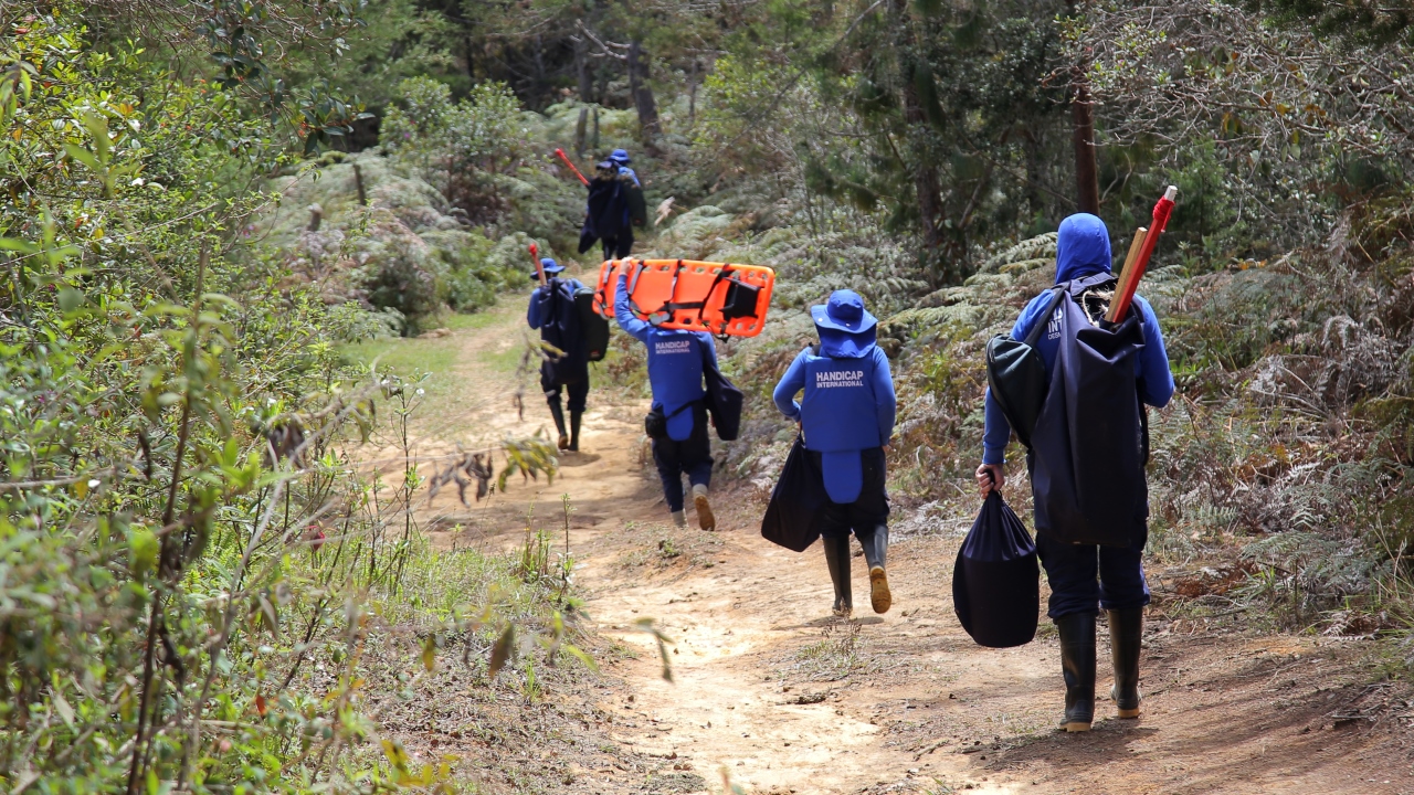 Formation de démineurs par Handicap International en Colombie
