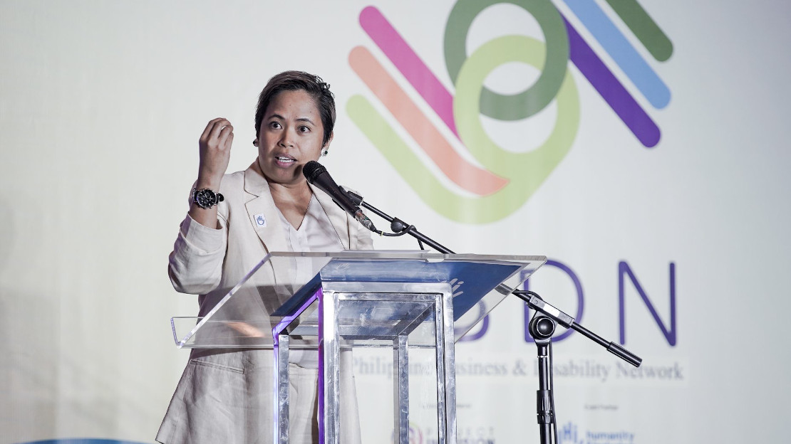 À l’occasion de la Journée internationale des femmes, portrait de Reiza Dejito, qui travaille depuis 20 ans pour Handicap International dans des pays touchés par des crises humanitaires.