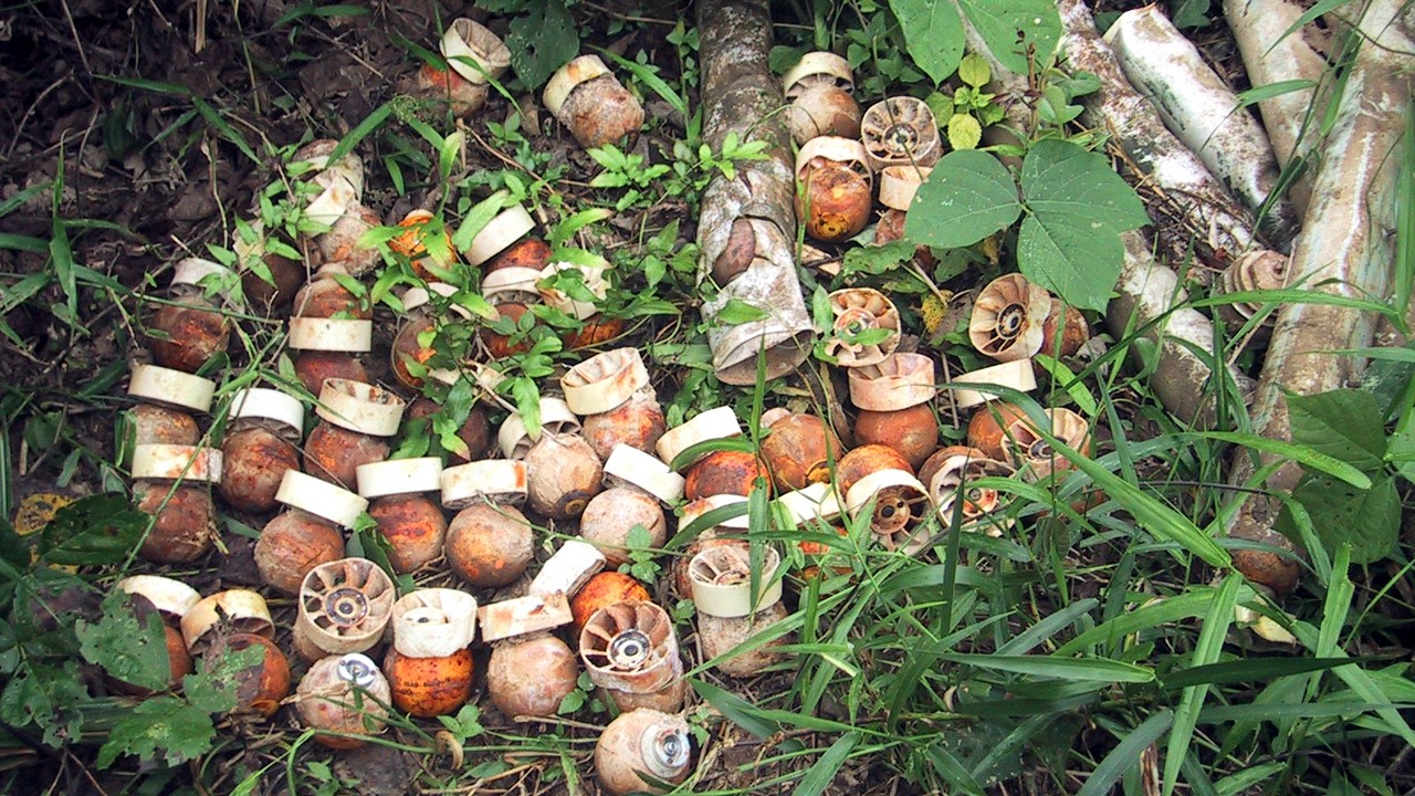 Sous-munitions de type BLU 24 B