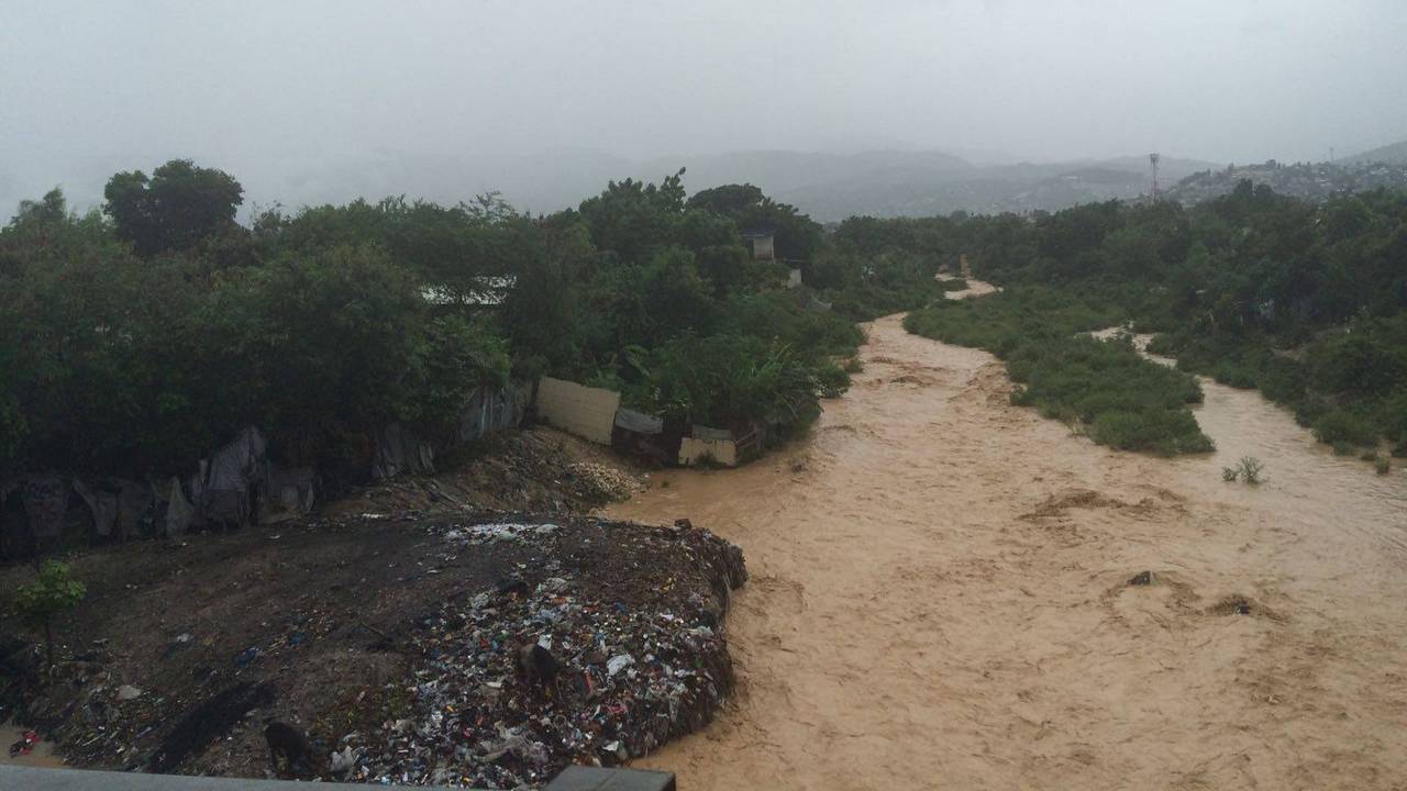 Inondations à Port-au-Prince suite au passage de l'ouragan Matthew en Haïti