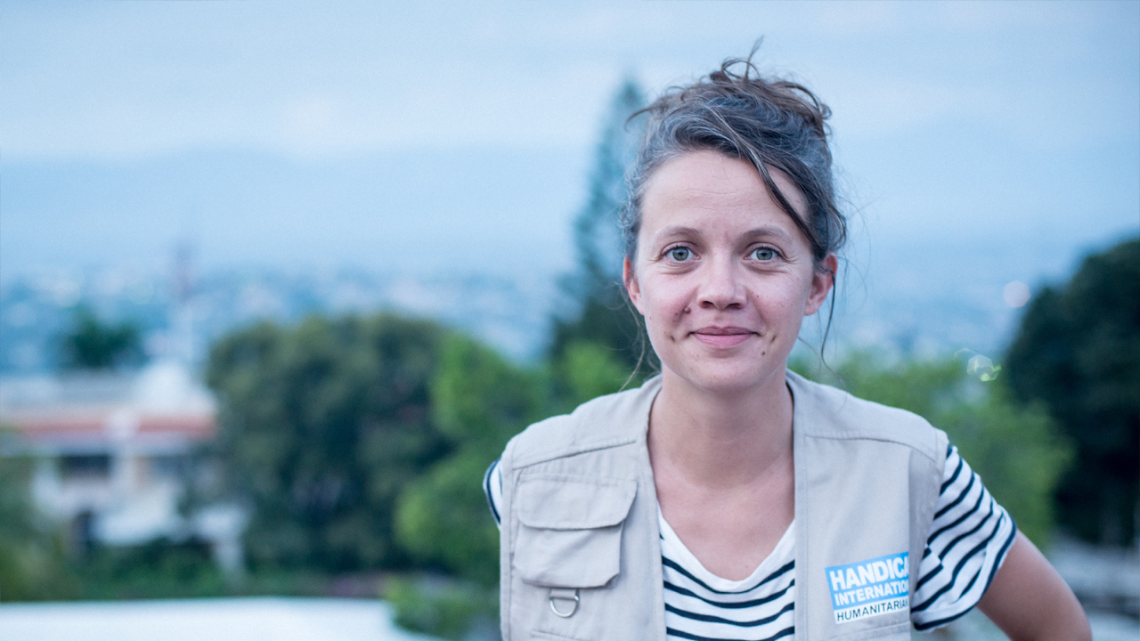 Pauline Lavirotte, chargée de projets pour la réponse de Handicap International aux besoins de base des populations affectées par l’ouragan Matthew