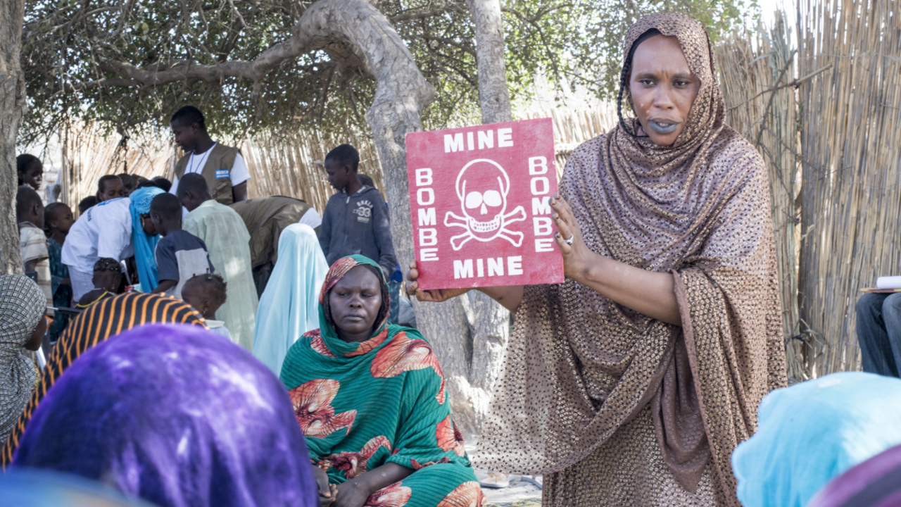 Séance d’éducation aux risques auprès des réfugiés dans la région du Lac Tchad 